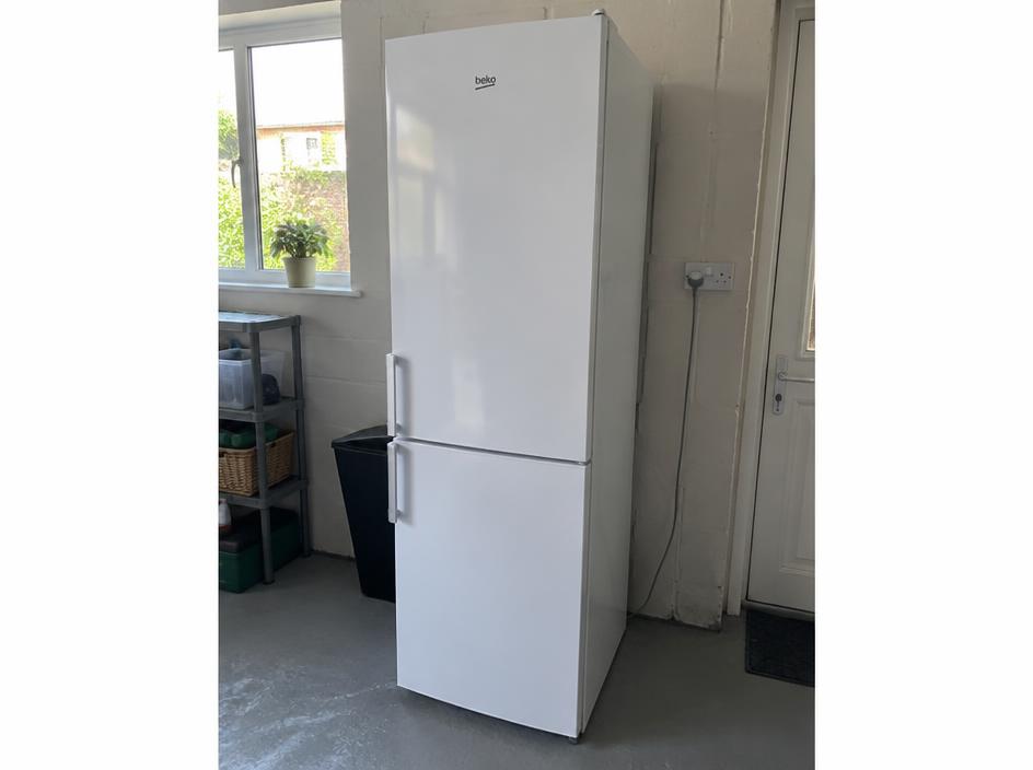Tall fridge freezer